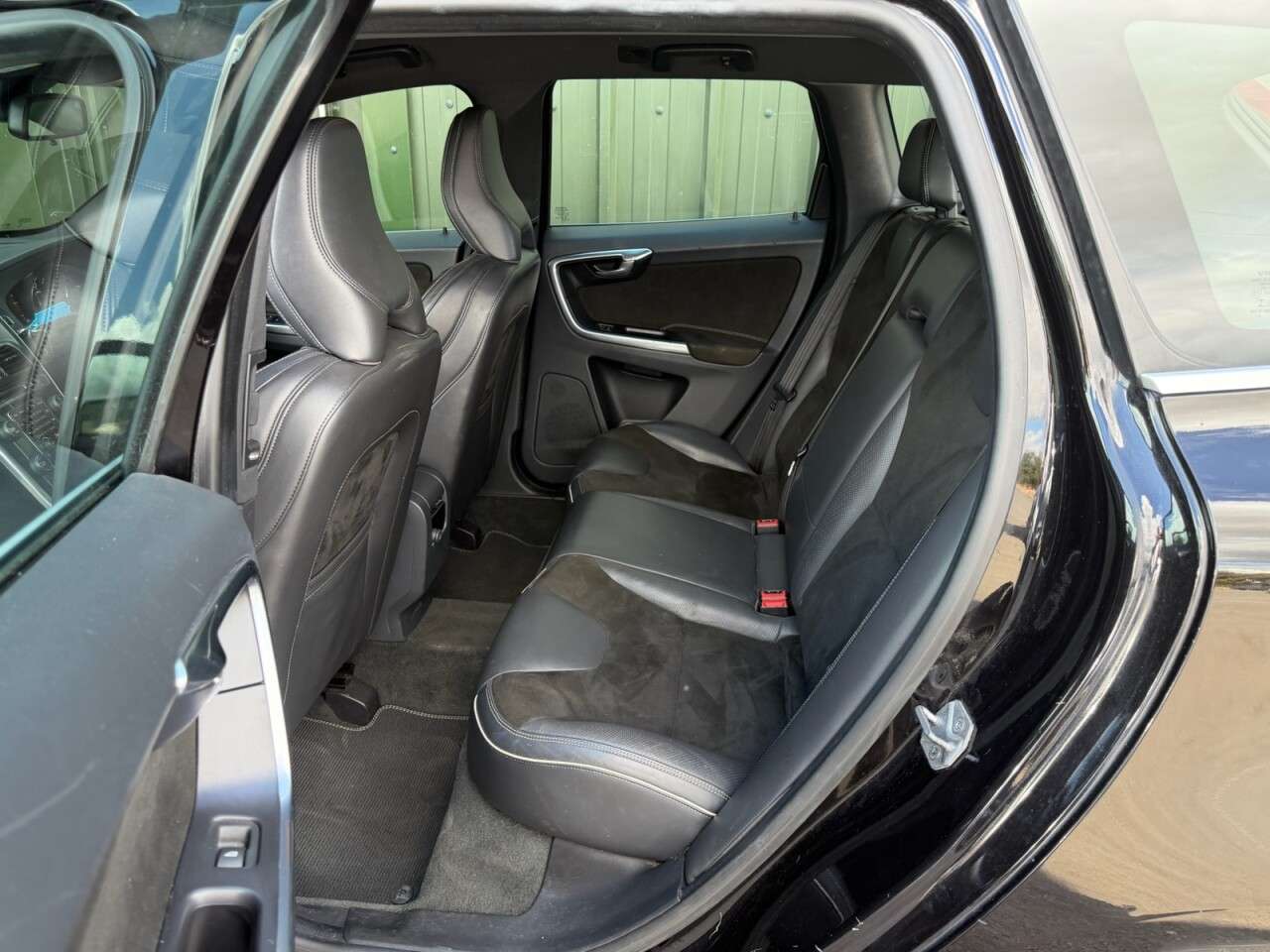 2017 VOLVO XC60 2017 VOLVO XC60