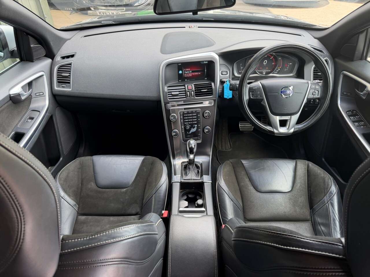 2017 VOLVO XC60 2017 VOLVO XC60