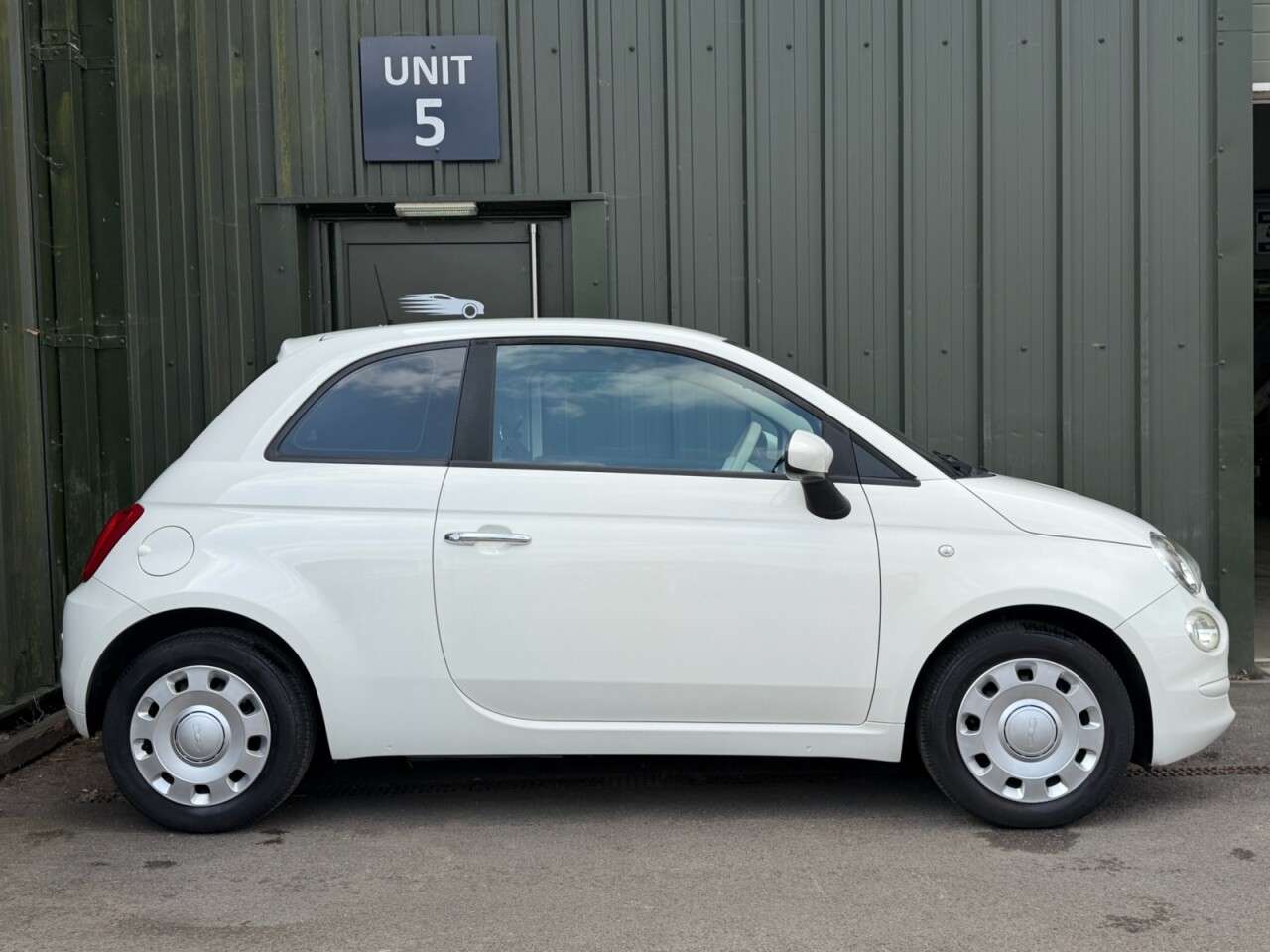 A 2016 FIAT 500 1.2L Japanese Import - Rear Camera A 2016 FIAT 500 1.2L Japanese Import - Rear Camera