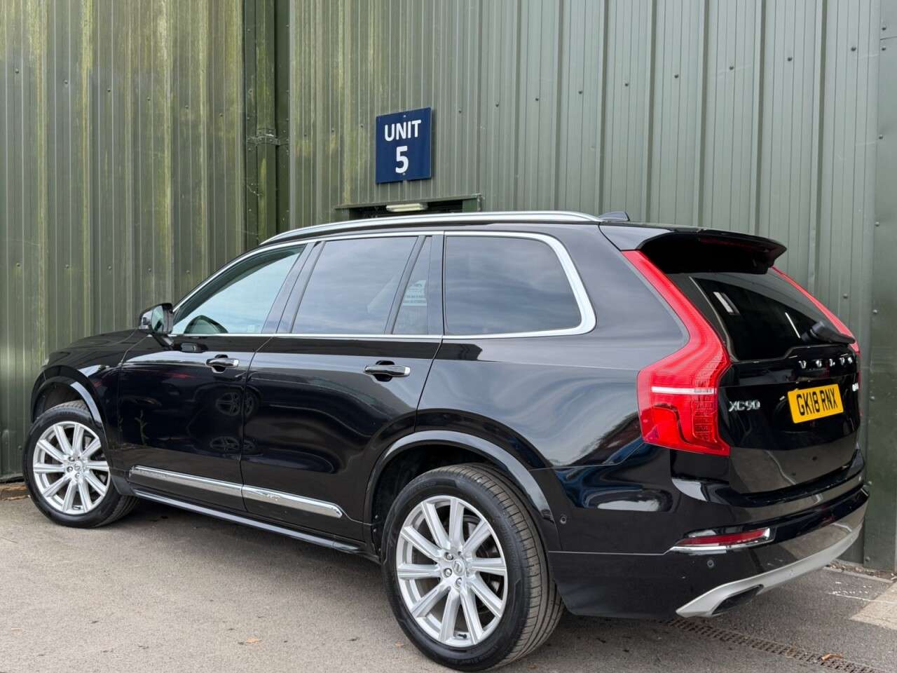 A 2018 VOLVO XC90 2.0 D5 PowerPulse Inscription SUV 5dr Diesel Auto 4WD Euro 6 (s/s) (235 ps) A 2018 VOLVO XC90 2.0 D5 PowerPulse Inscription SUV 5dr Diesel Auto 4WD Euro 6 (s/s) (235 ps)