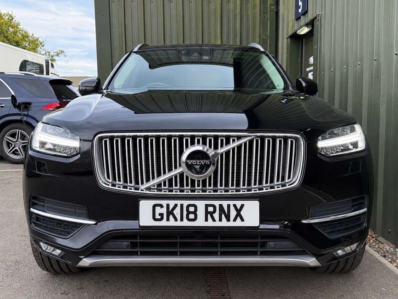A 2018 VOLVO XC90 2.0 D5 PowerPulse Inscription SUV 5dr Diesel Auto 4WD Euro 6 (s/s) (235 ps) A 2018 VOLVO XC90 2.0 D5 PowerPulse Inscription SUV 5dr Diesel Auto 4WD Euro 6 (s/s) (235 ps)