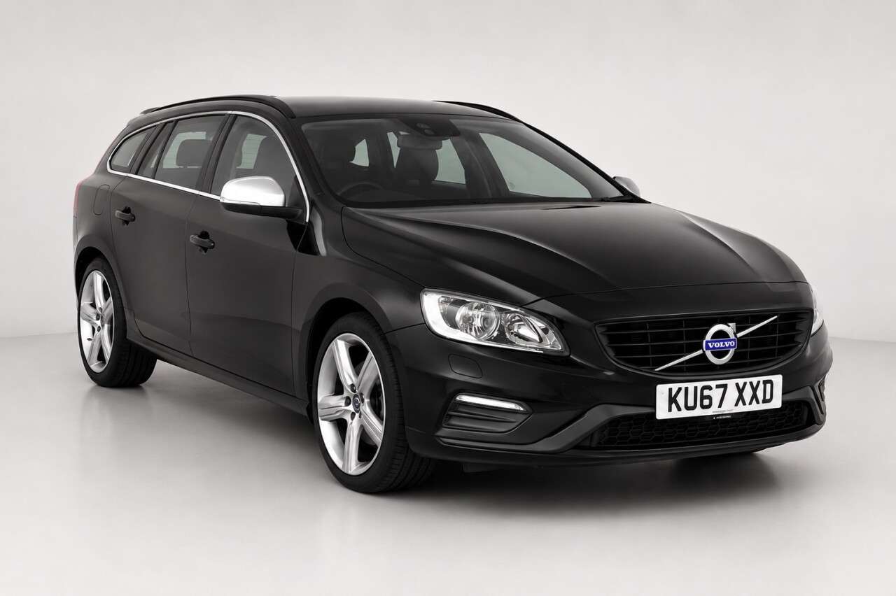 A 2017 VOLVO V60 2.0 D4 R-Design Nav Estate 5dr Diesel Manual Euro 6 (s/s) (190 ps) Bluetoot A 2017 VOLVO V60 2.0 D4 R-Design Nav Estate 5dr Diesel Manual Euro 6 (s/s) (190 ps) Bluetoot