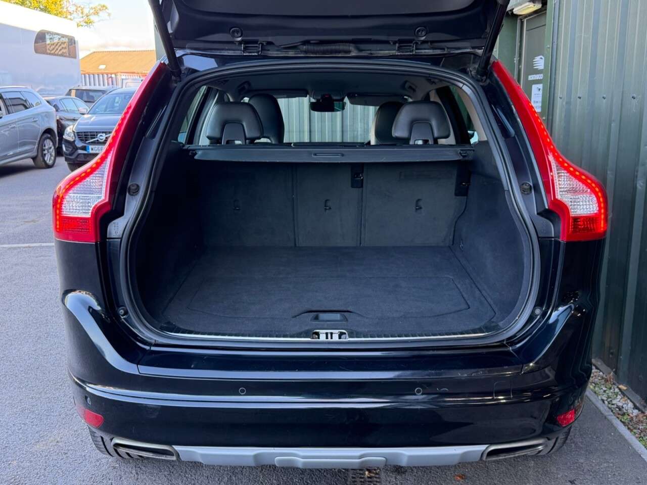 2016 VOLVO XC60 2016 VOLVO XC60