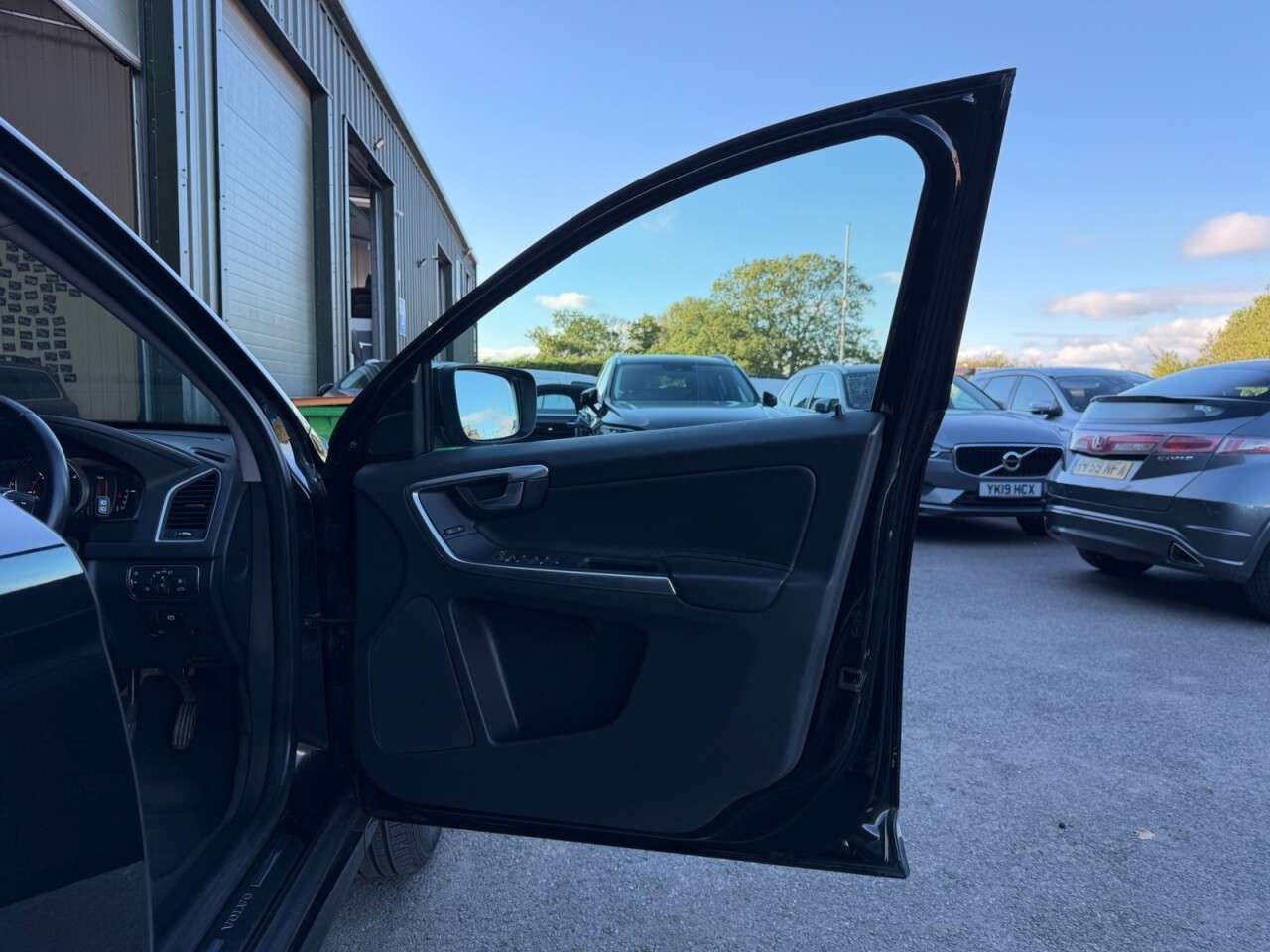 2016 VOLVO XC60 2016 VOLVO XC60