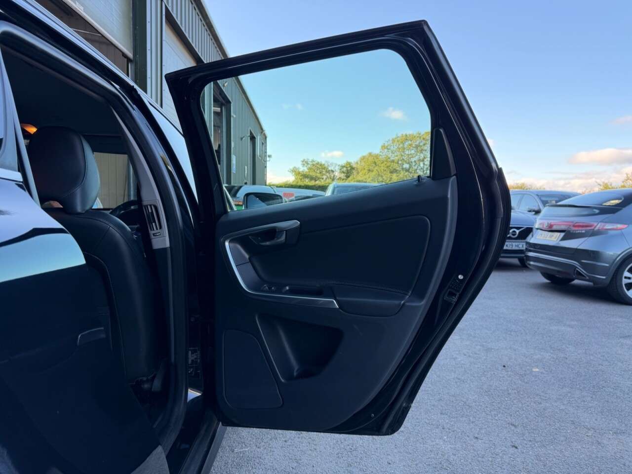2016 VOLVO XC60 2016 VOLVO XC60