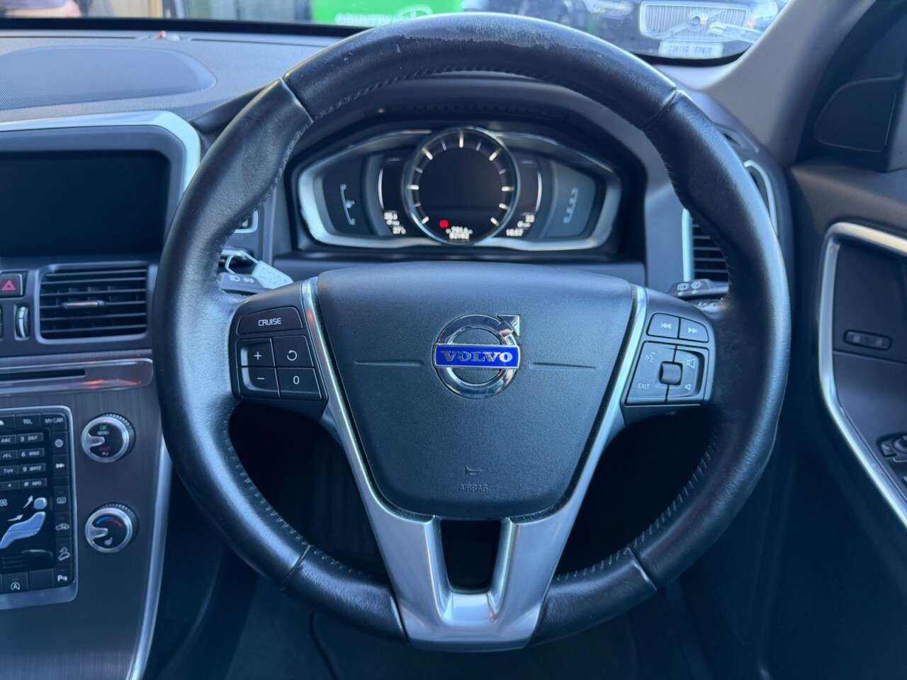 2016 VOLVO XC60 2016 VOLVO XC60
