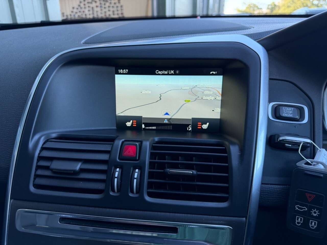 2016 VOLVO XC60 2016 VOLVO XC60