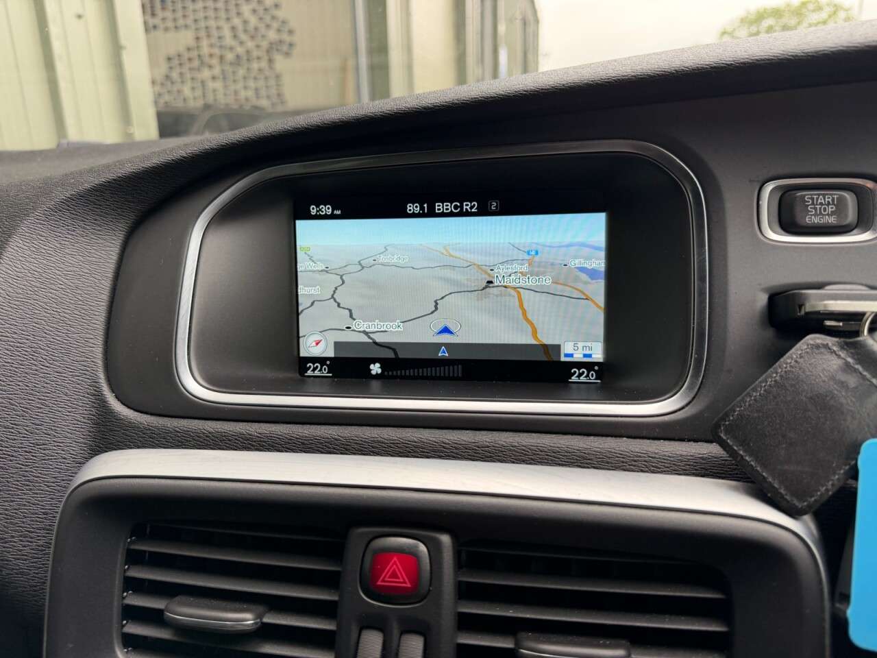 2016 VOLVO V40 2016 VOLVO V40