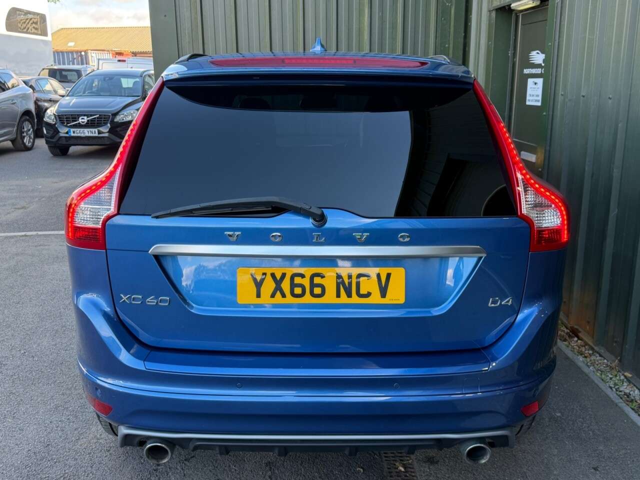 2016 VOLVO XC60 2016 VOLVO XC60