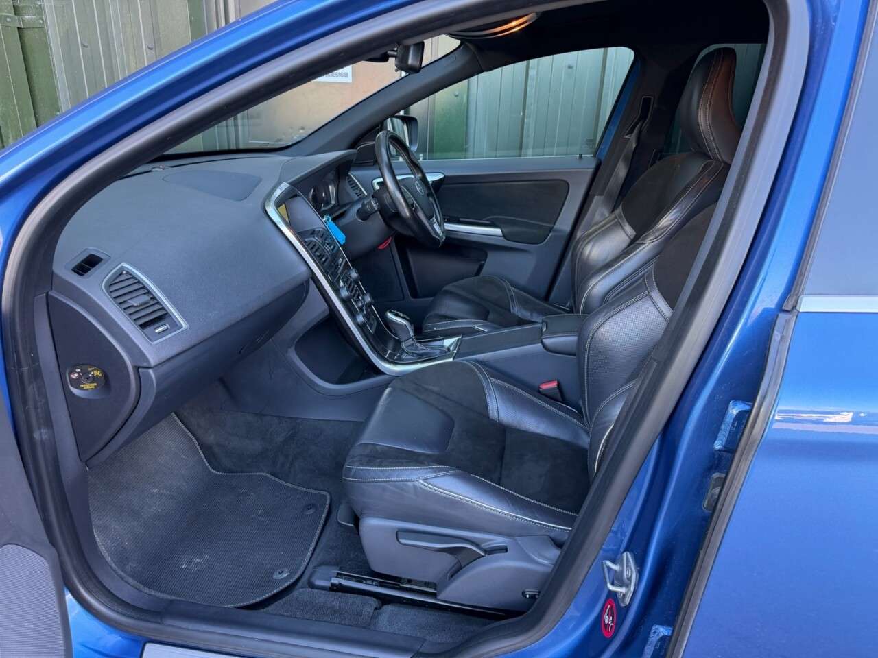2016 VOLVO XC60 2016 VOLVO XC60