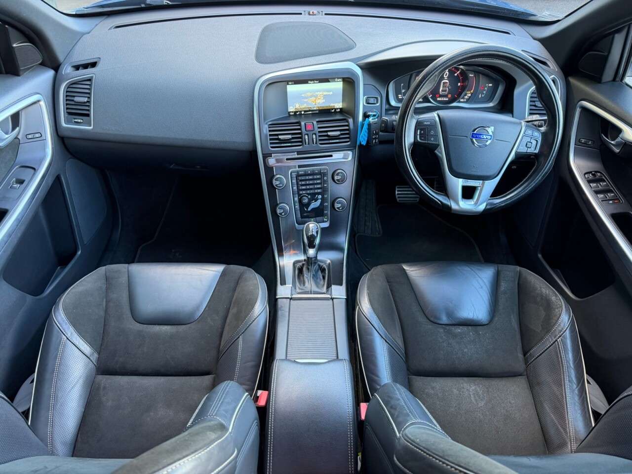 2016 VOLVO XC60 2016 VOLVO XC60