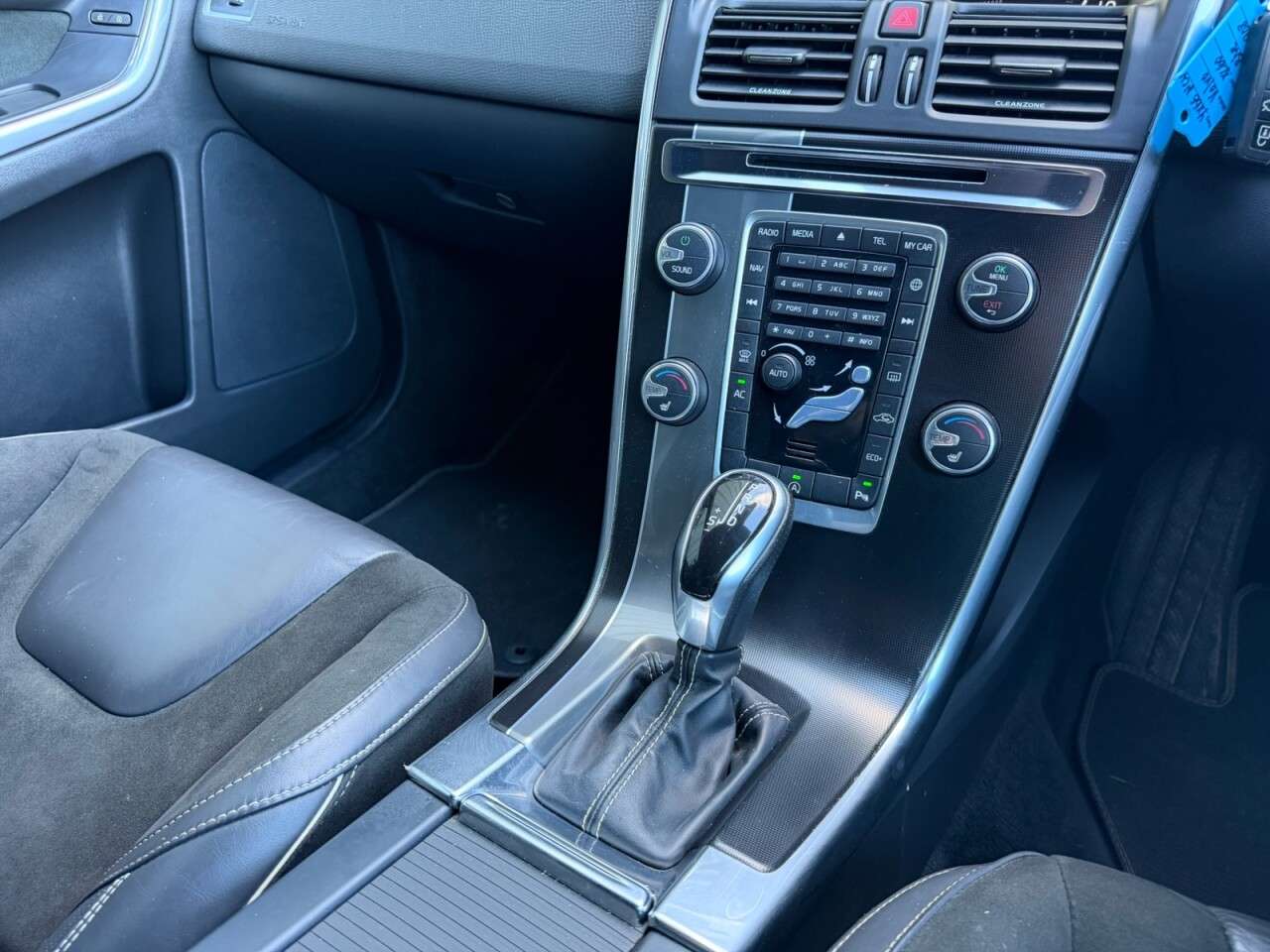 2016 VOLVO XC60 2016 VOLVO XC60