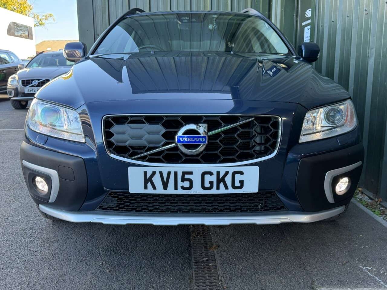 A 2015 VOLVO XC70 2.4 D5 SE Lux Estate 5dr Diesel Geartronic AWD Euro 5 (215 ps) Heated Front A 2015 VOLVO XC70 2.4 D5 SE Lux Estate 5dr Diesel Geartronic AWD Euro 5 (215 ps) Heated Front