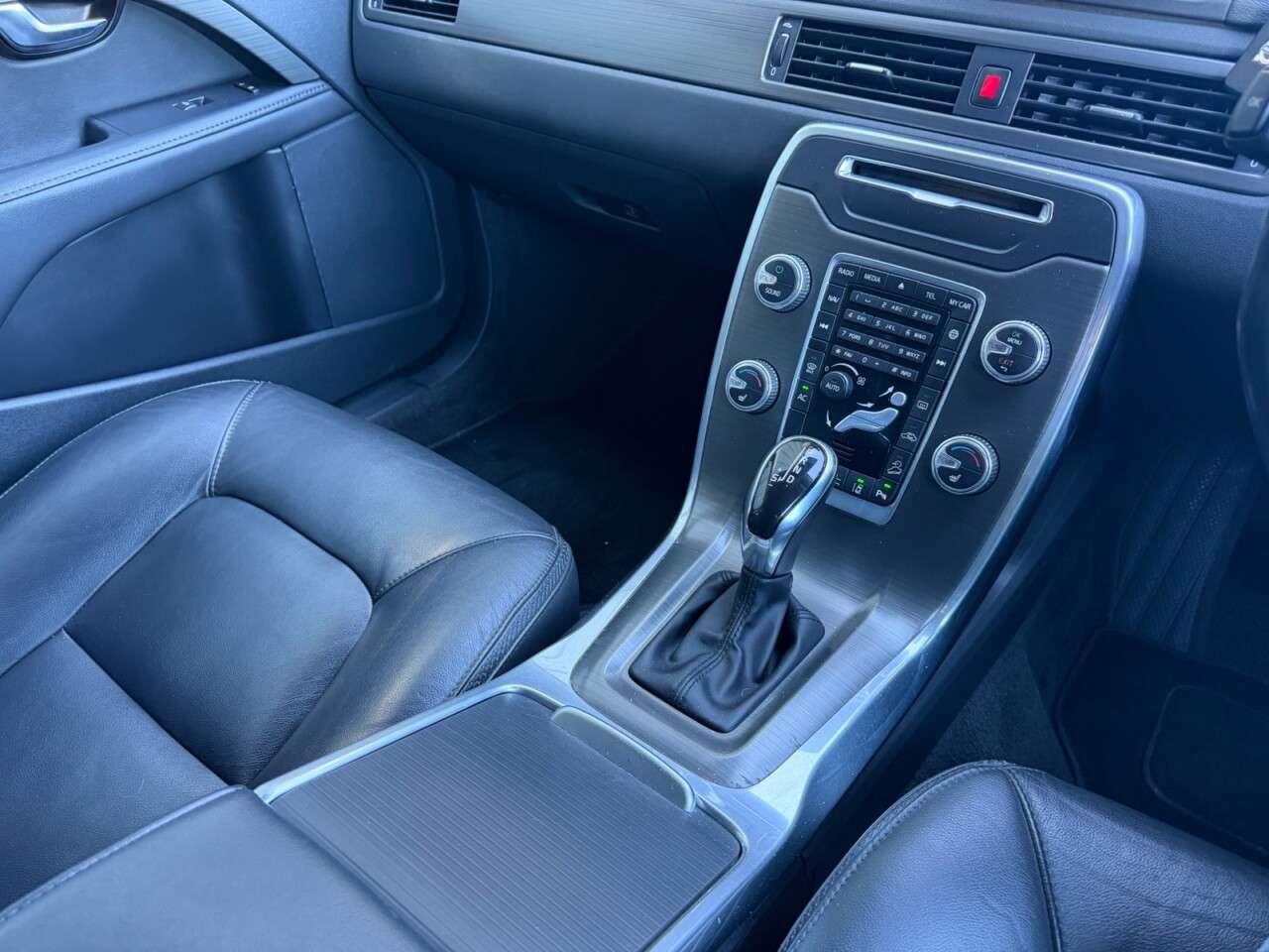 2015 VOLVO XC70 2015 VOLVO XC70