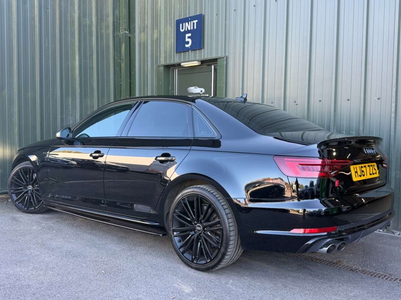 2017 AUDI S4 2017 AUDI S4