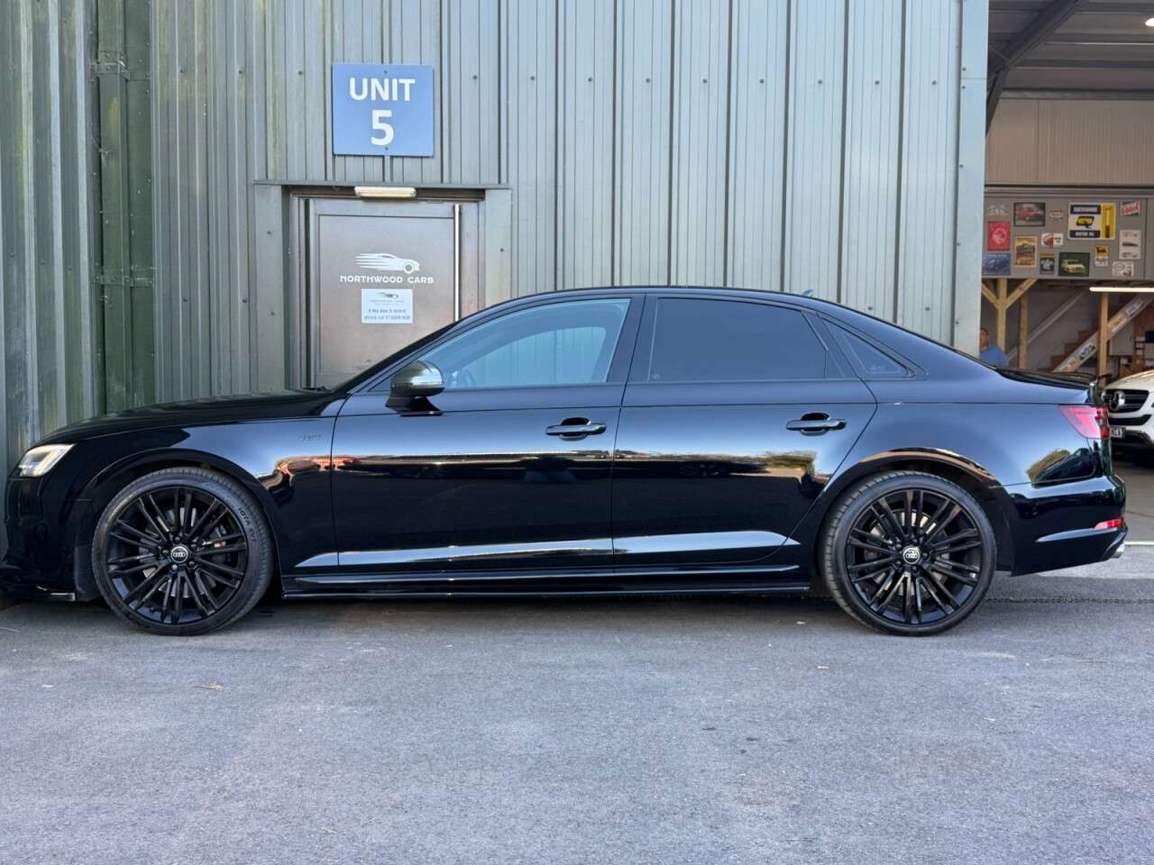 2017 AUDI S4 2017 AUDI S4