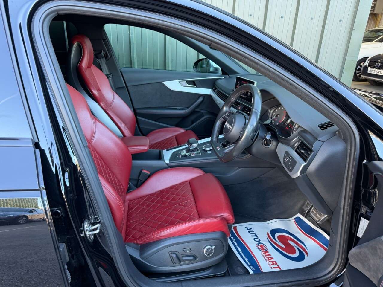 2017 AUDI S4 2017 AUDI S4