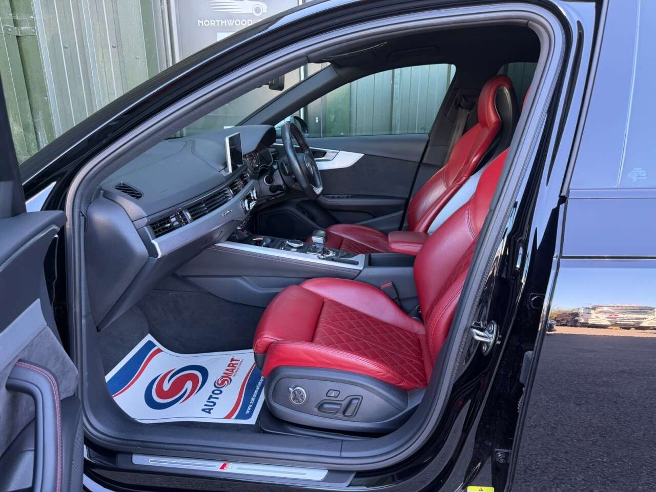 2017 AUDI S4 2017 AUDI S4