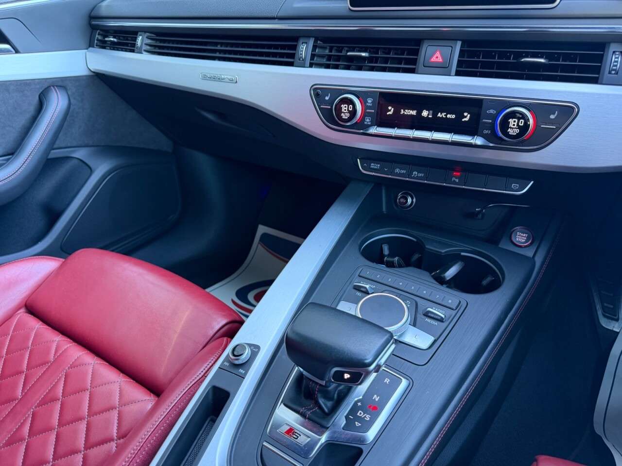 2017 AUDI S4 2017 AUDI S4