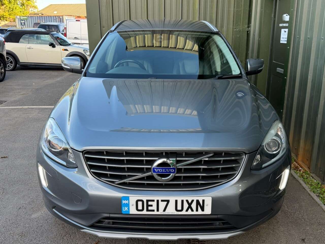 2017 VOLVO XC60 2017 VOLVO XC60