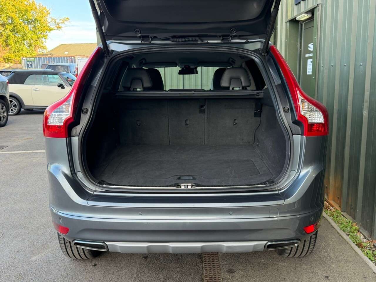 2017 VOLVO XC60 2017 VOLVO XC60