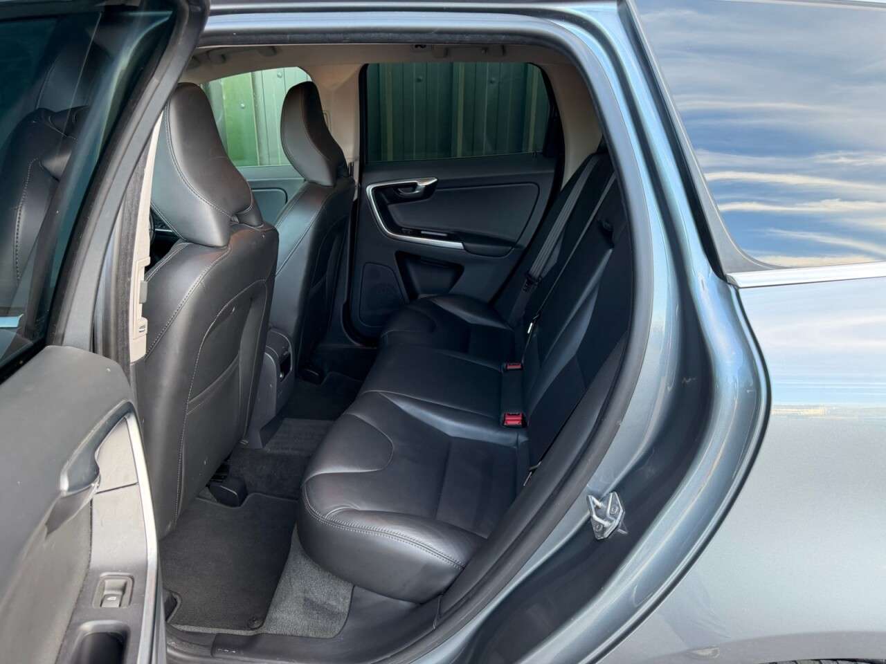 2017 VOLVO XC60 2017 VOLVO XC60