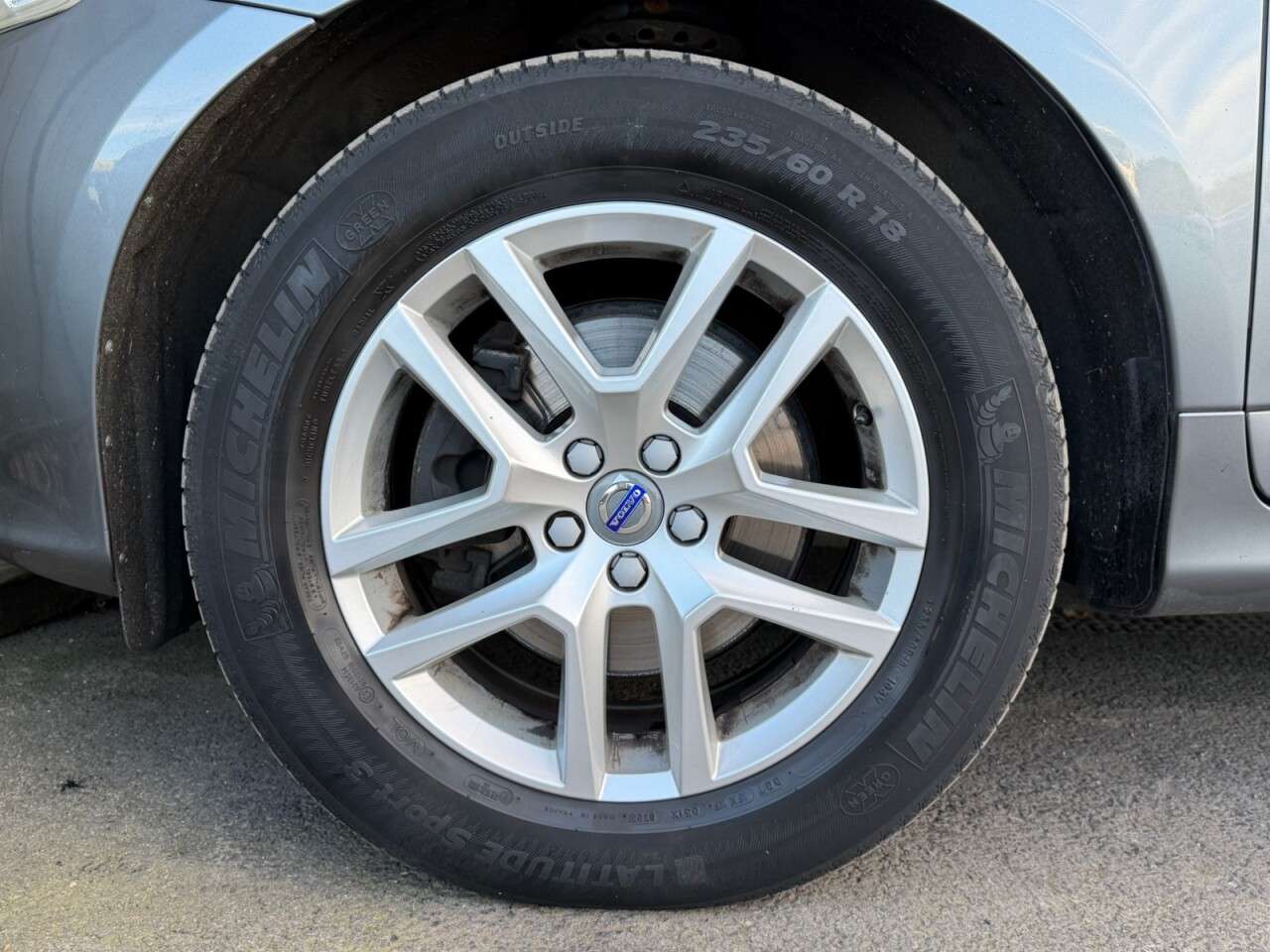 2017 VOLVO XC60 2017 VOLVO XC60