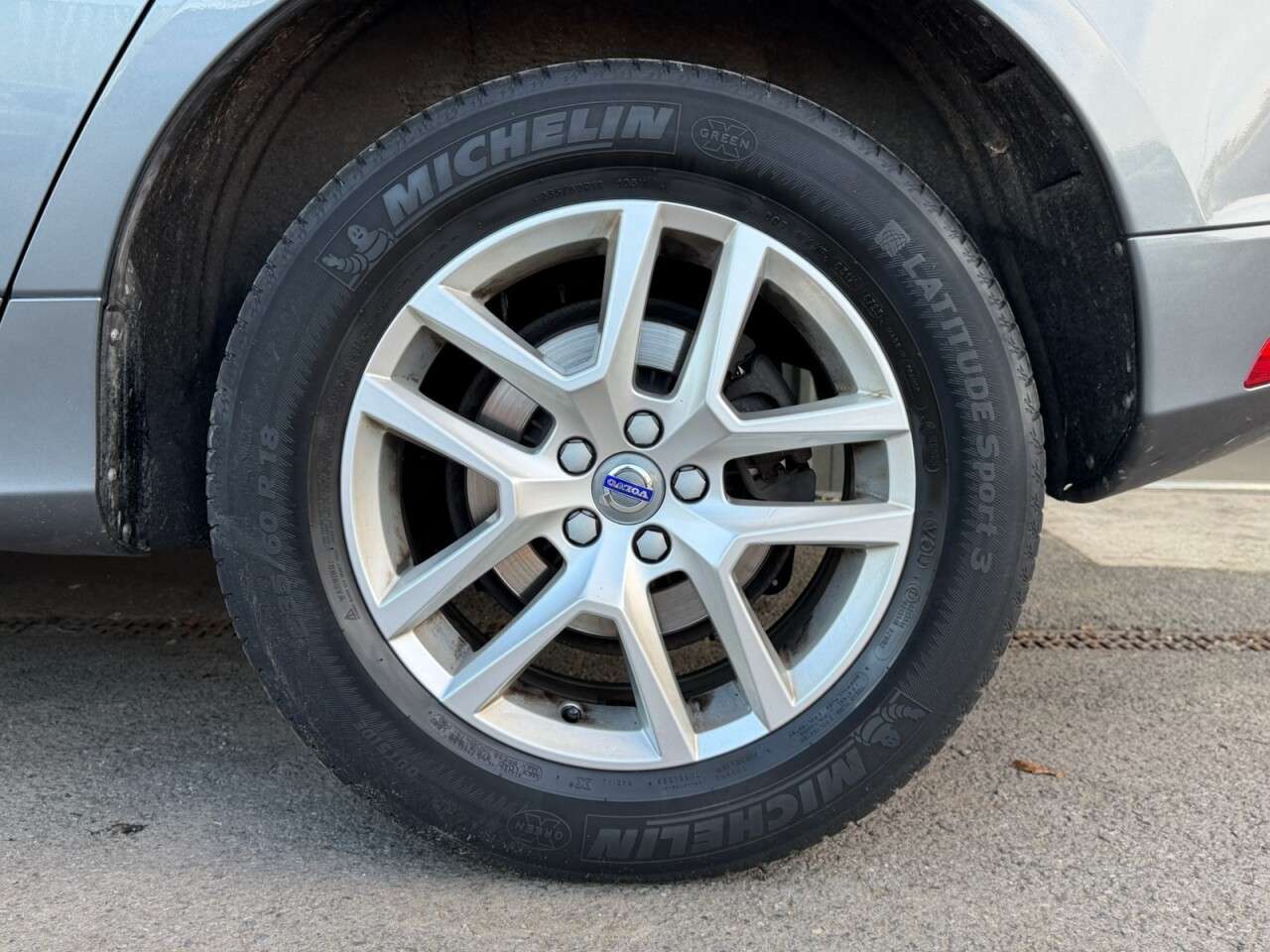 2017 VOLVO XC60 2017 VOLVO XC60
