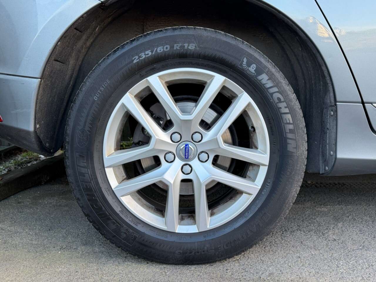 2017 VOLVO XC60 2017 VOLVO XC60