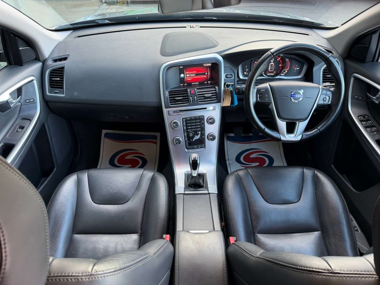 2017 VOLVO XC60 2017 VOLVO XC60