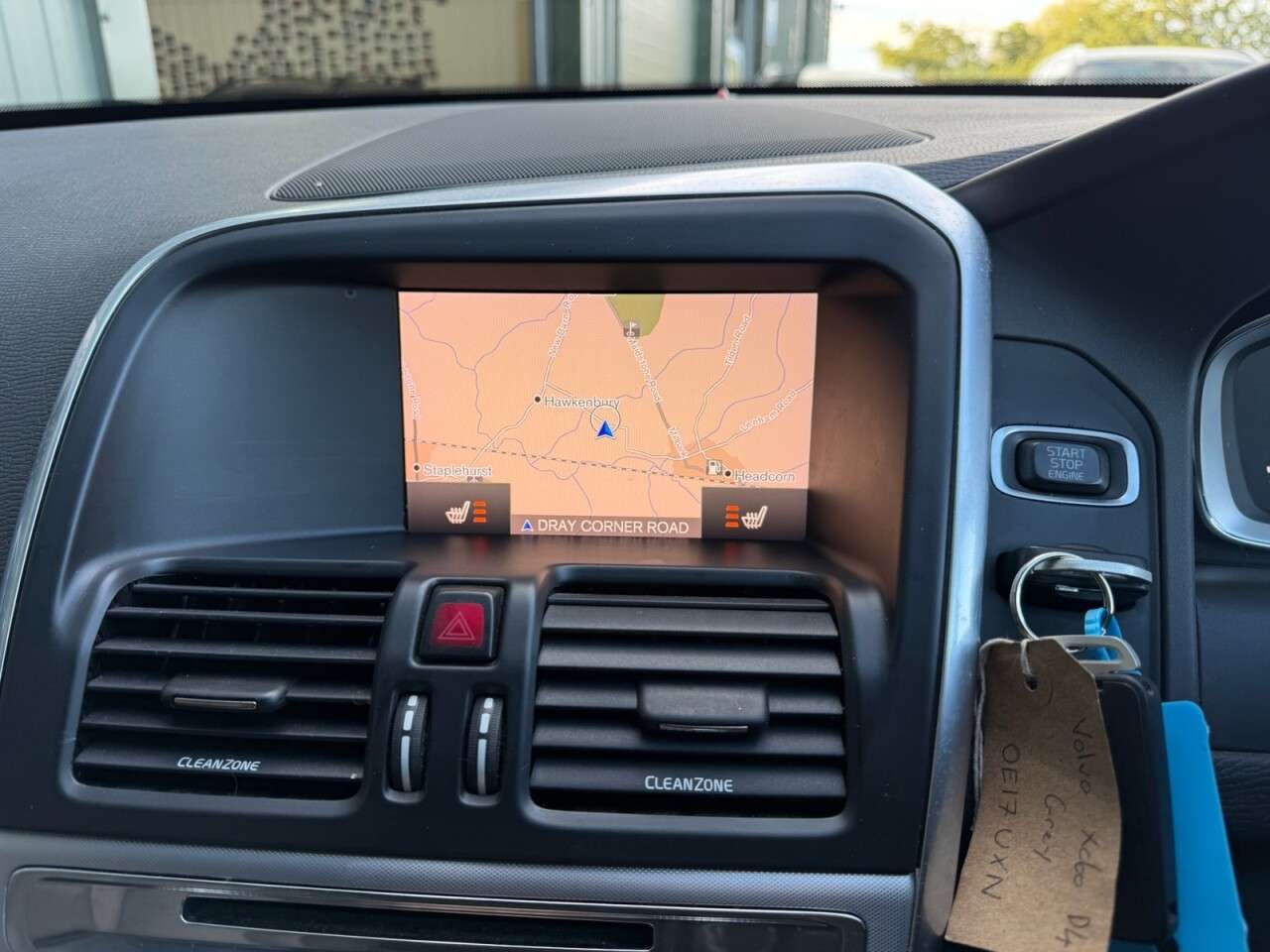 2017 VOLVO XC60 2017 VOLVO XC60