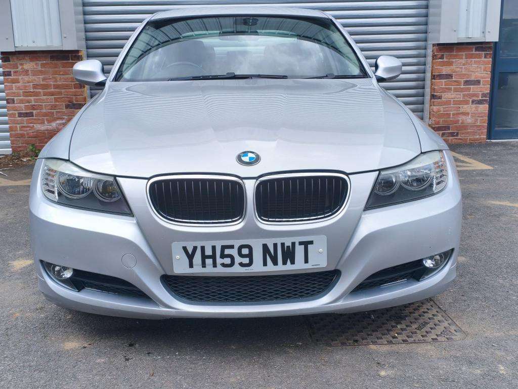A 2009 BMW 3 SERIES 320d Se | Manual | Diesel | Saloon | Silver A 2009 BMW 3 SERIES 320d Se | Manual | Diesel | Saloon | Silver