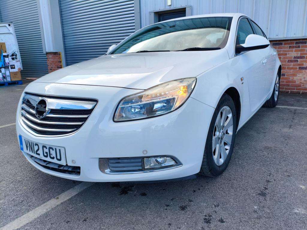 A 2012 VAUXHALL INSIGNIA Sri Nav Cdti Ecoflex / Diesel / Manual / Saloon / A 2012 VAUXHALL INSIGNIA Sri Nav Cdti Ecoflex / Diesel / Manual / Saloon /