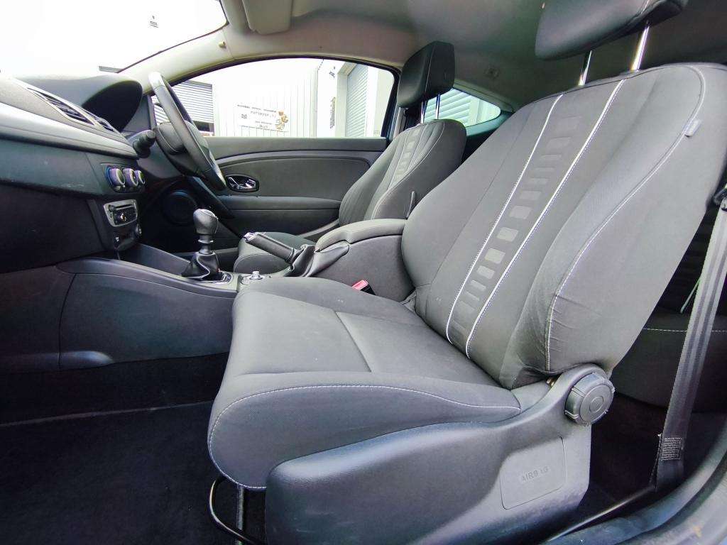 2013 RENAULT MEGANE 2013 RENAULT MEGANE