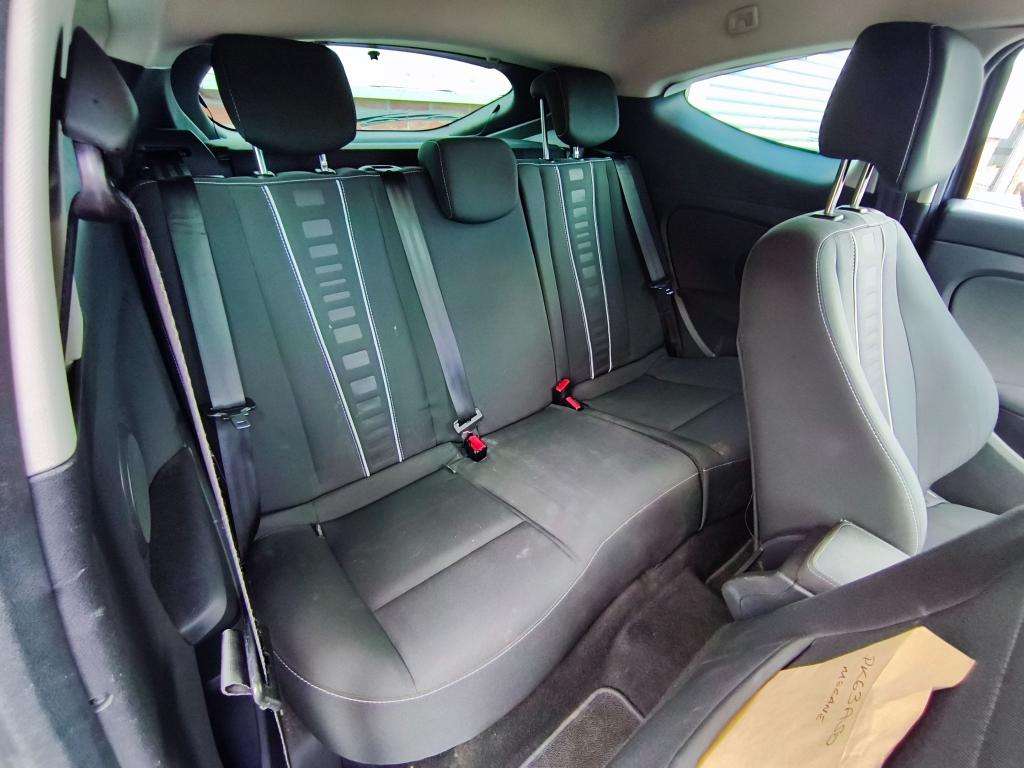 2013 RENAULT MEGANE 2013 RENAULT MEGANE