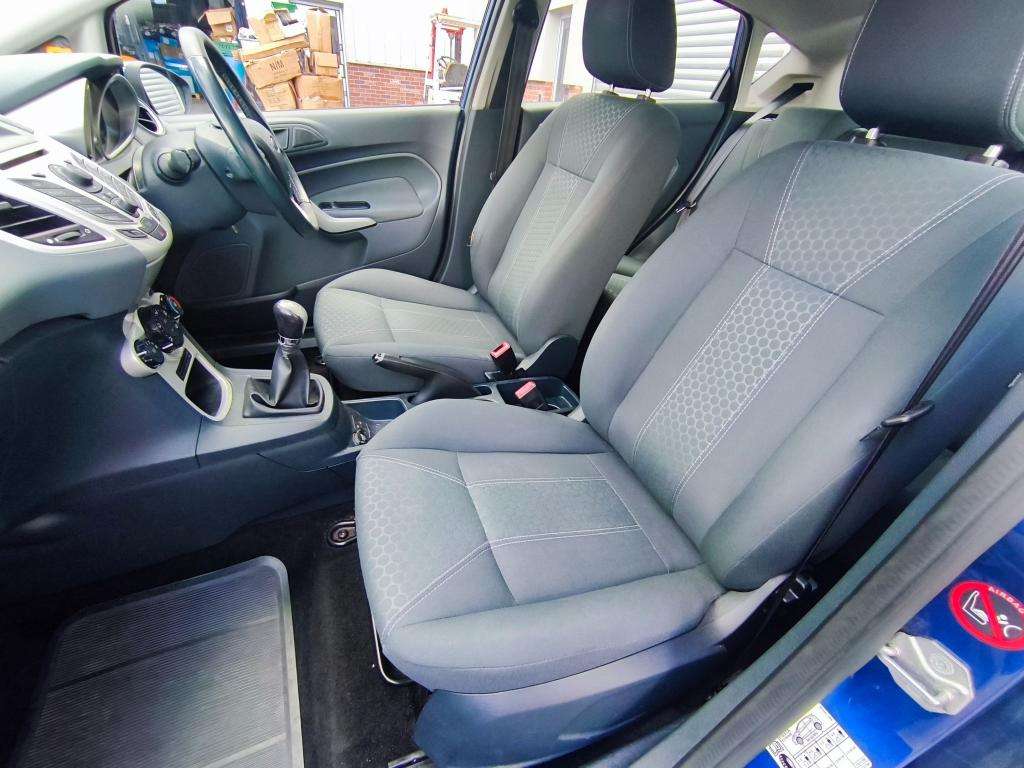 2010 FORD FIESTA 2010 FORD FIESTA