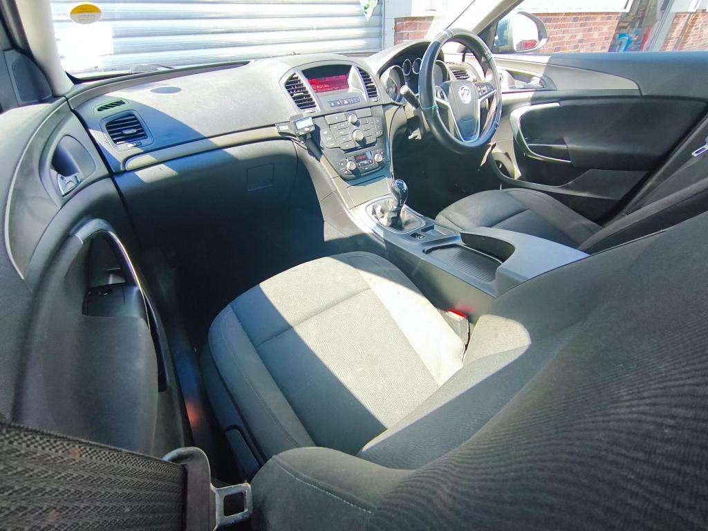 2012 VAUXHALL INSIGNIA 2012 VAUXHALL INSIGNIA