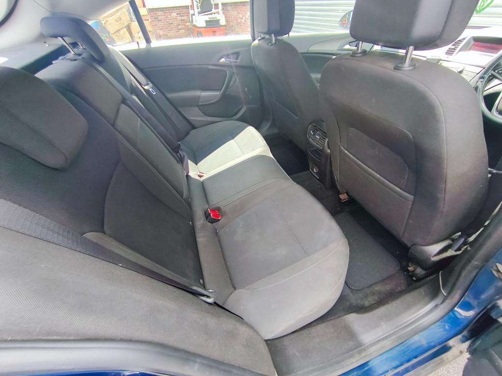 2012 VAUXHALL INSIGNIA 2012 VAUXHALL INSIGNIA