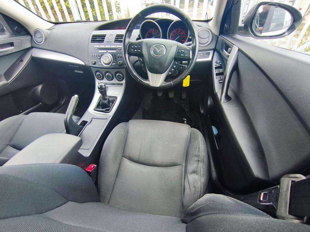 2011 MAZDA 3 2011 MAZDA 3