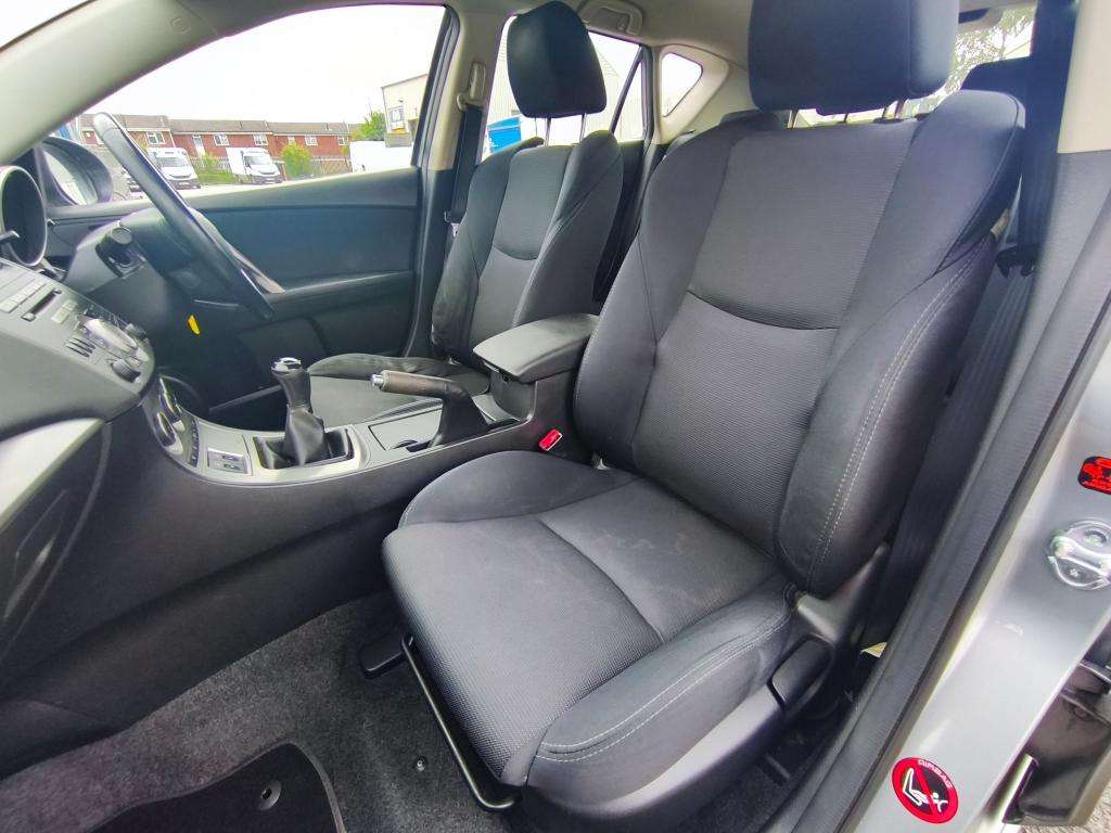 2011 MAZDA 3 2011 MAZDA 3