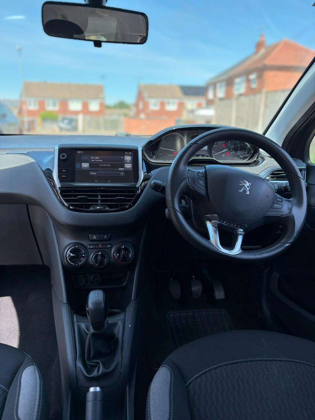 2016 PEUGEOT 208 2016 PEUGEOT 208
