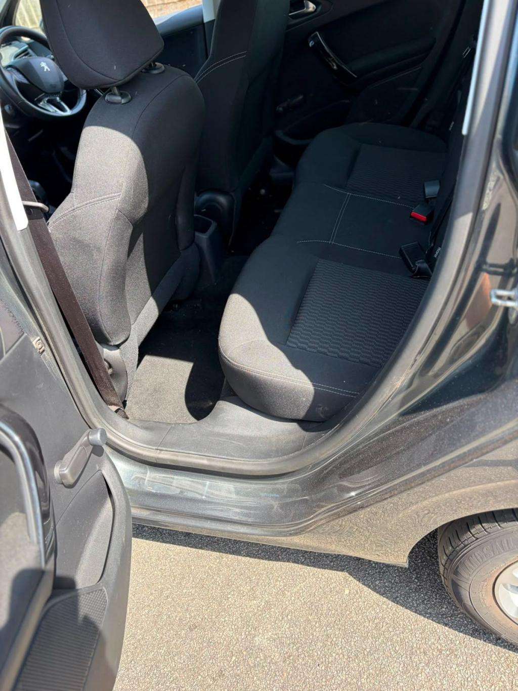 2016 PEUGEOT 208 2016 PEUGEOT 208