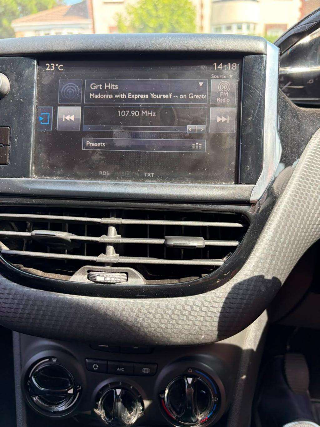 2016 PEUGEOT 208 2016 PEUGEOT 208