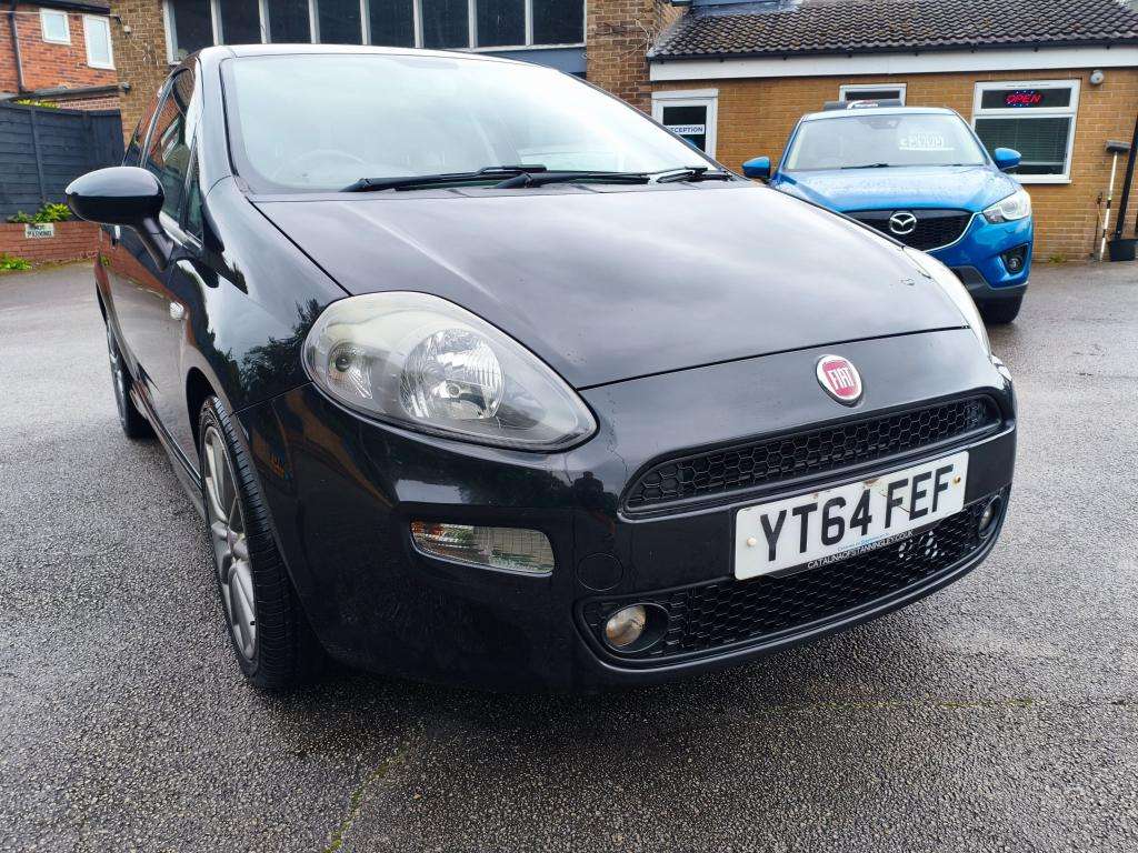 A 2014 FIAT PUNTO Twinjet Black 2 / Petrol - Manual - Ulez - Hatchba A 2014 FIAT PUNTO Twinjet Black 2 / Petrol - Manual - Ulez - Hatchba