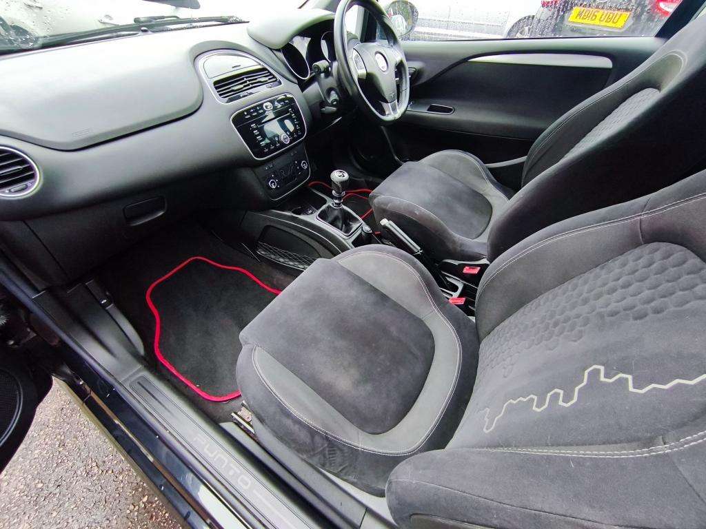 2014 FIAT PUNTO 2014 FIAT PUNTO