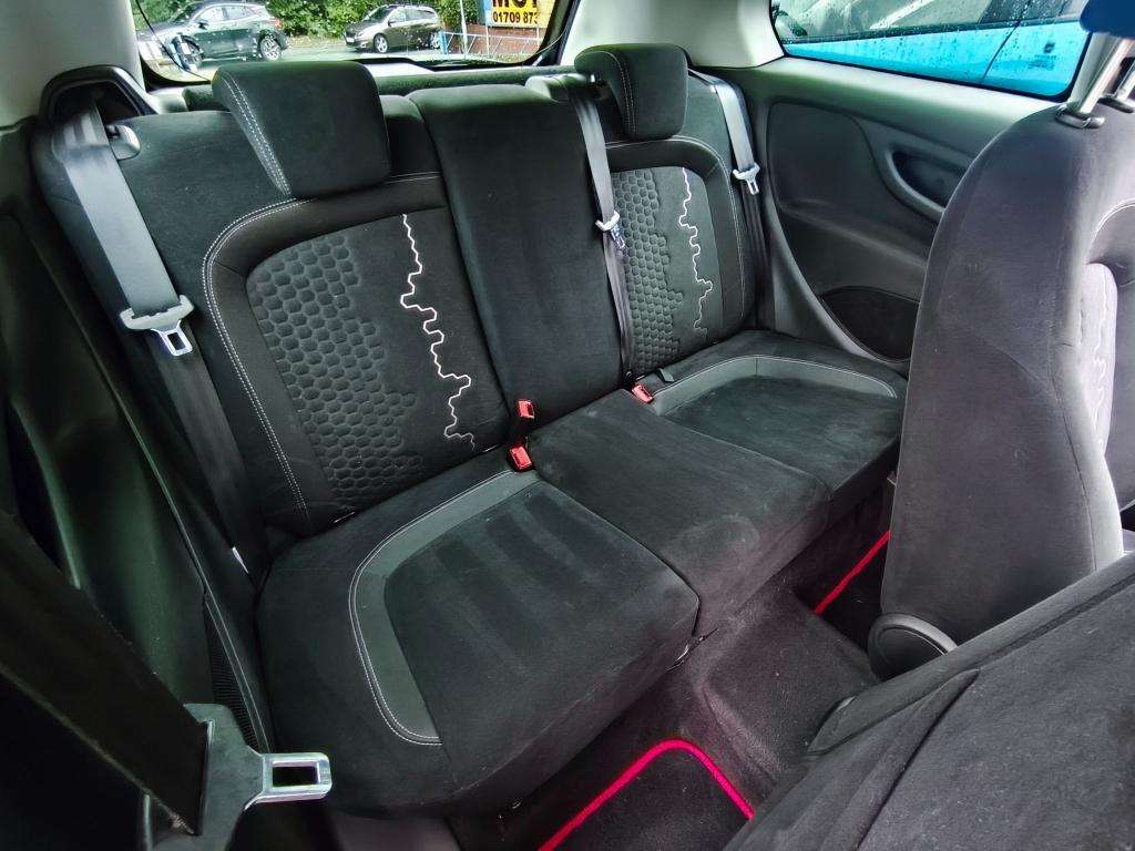 2014 FIAT PUNTO 2014 FIAT PUNTO