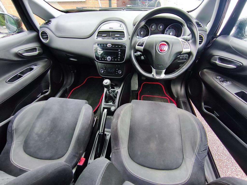 2014 FIAT PUNTO 2014 FIAT PUNTO