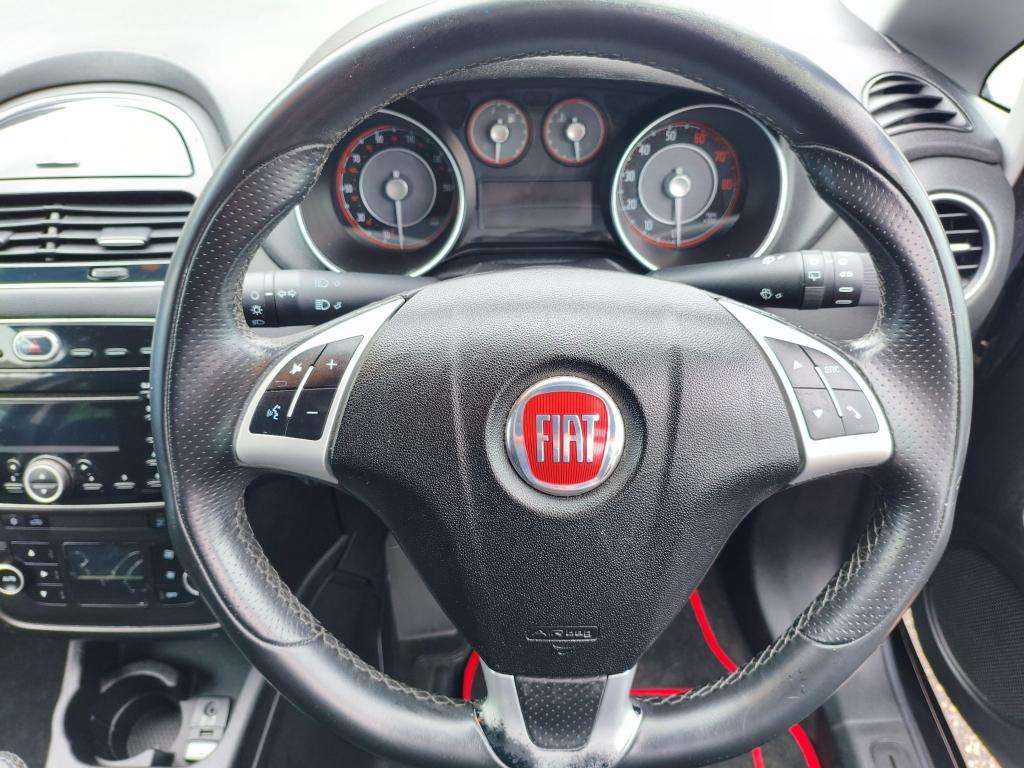 2014 FIAT PUNTO 2014 FIAT PUNTO