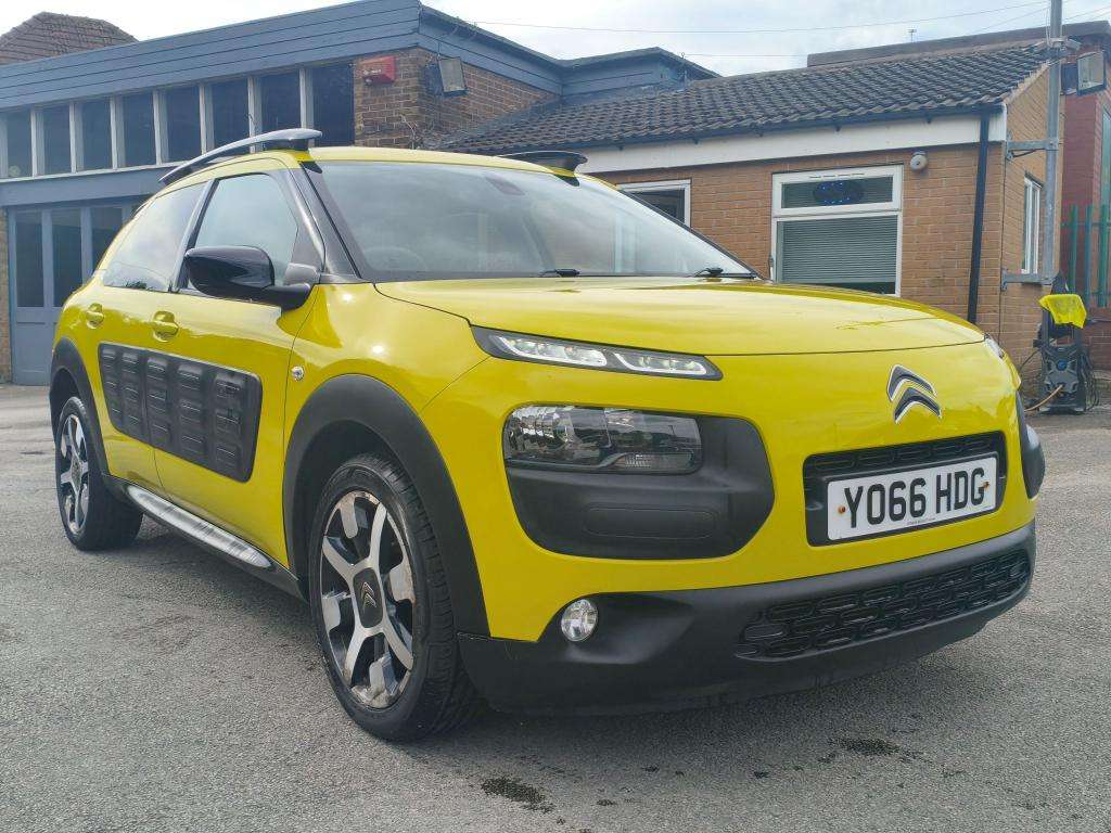 A 2017 CITROEN C4 CACTUS Puretech Flair Edition - Petrol - Manual - ULEZ - A 2017 CITROEN C4 CACTUS Puretech Flair Edition - Petrol - Manual - ULEZ -