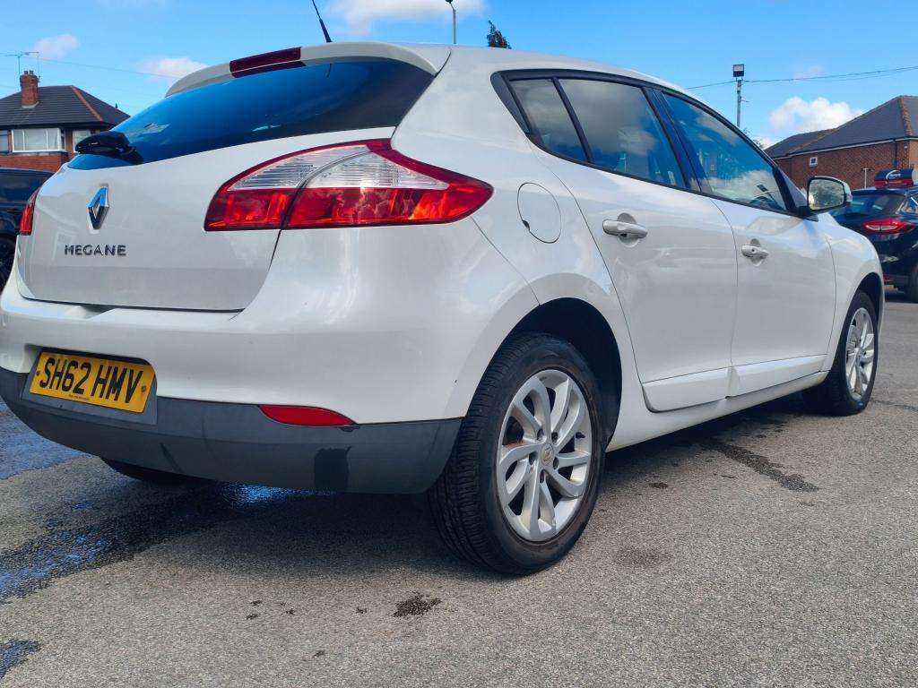2012 RENAULT MEGANE 2012 RENAULT MEGANE
